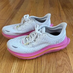 make offers!! hoka kawana pink and white running shoe
